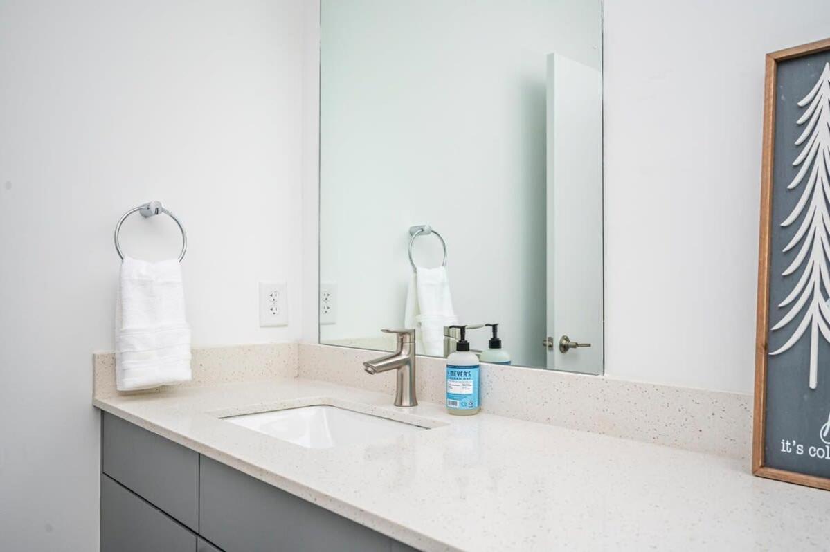 New Downtown Atl Condo Washer Dryer 542Blvd แอตแลนตา ภายนอก รูปภาพ